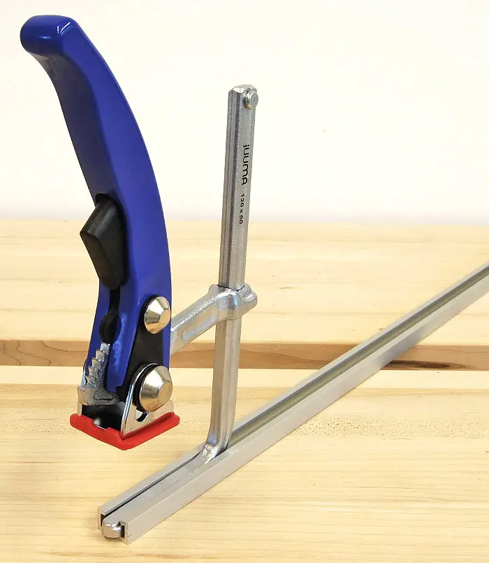 Morsetti per T-Tracks 120/60 mm con maniglia a leva JUUMA Morsetti per T-Tracks 120/60 mm con maniglia a leva JUUMA
