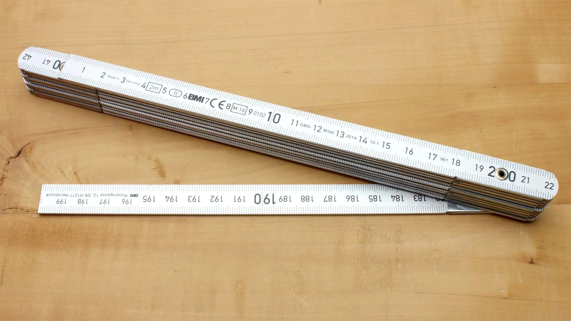 Metro a segmenti in alluminio 2 m 10 segmenti BMI