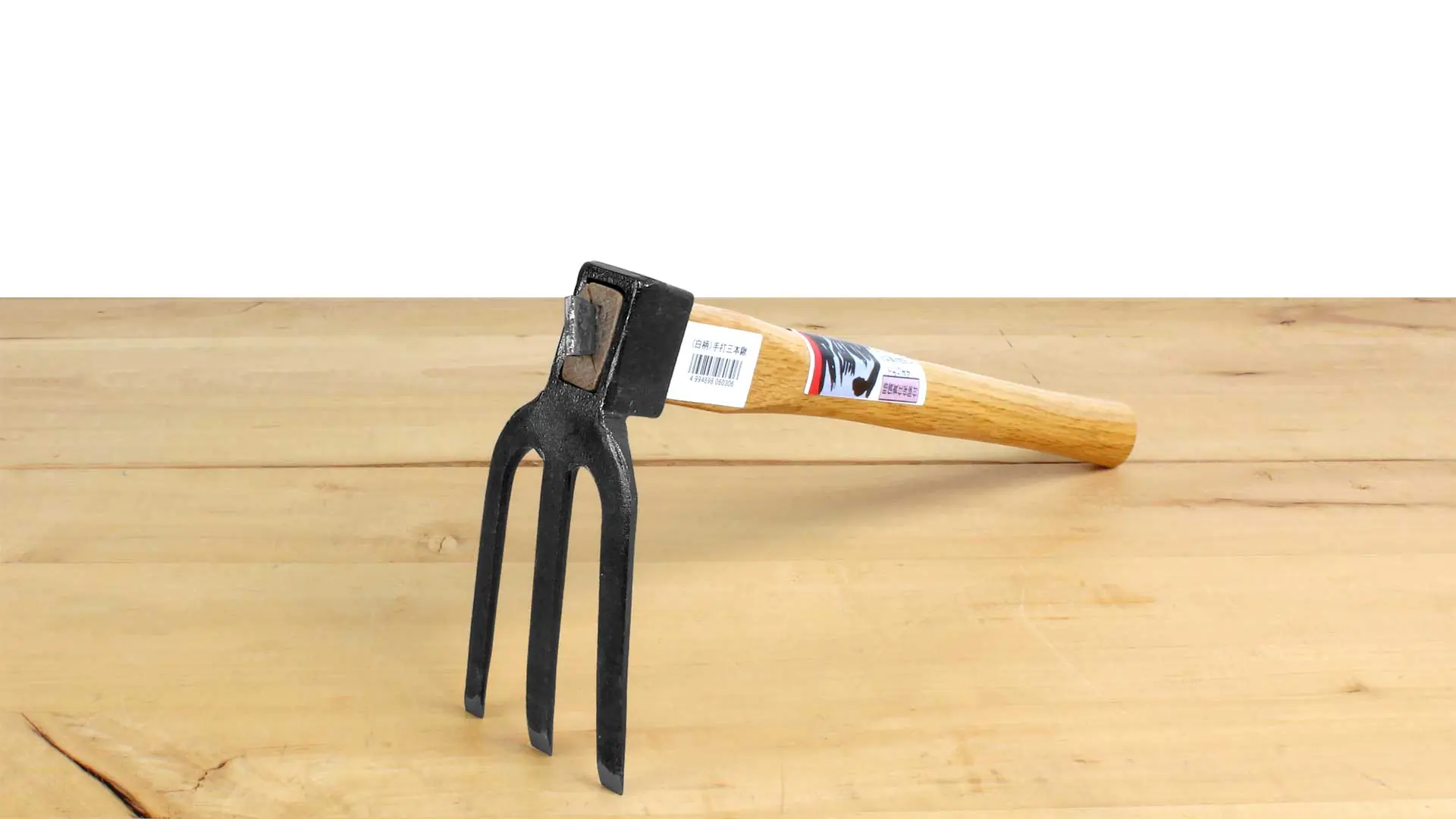 Zappetta giapponese tridente (Sanbon Kuwa)  misure testa 70  x 110 mm manico 390 mm TSUKURU