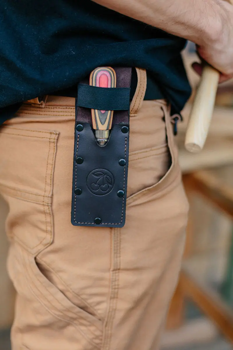 W.I.N.A.C. Scalpello corto 35 mm in custodia in pelle con manico da skateboard KIRSCHEN