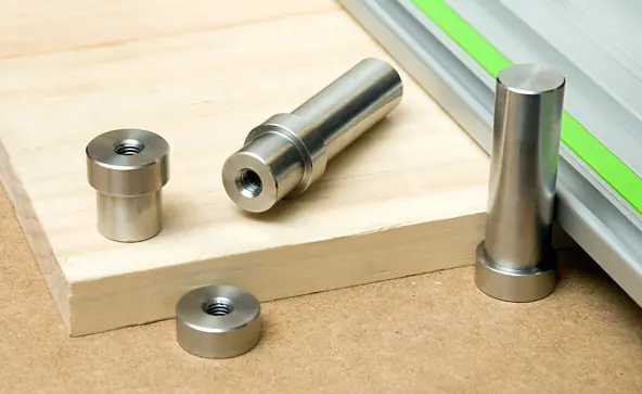 Ganci da banco tondi in acciaio inox con gambo da 20 mm (Parf Dogs) VERITAS