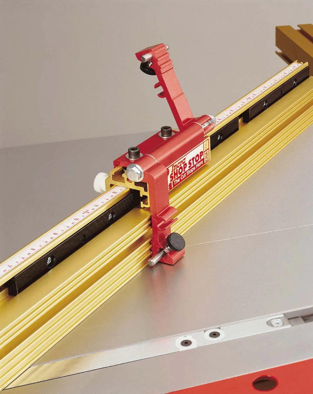 FondoCorsa basculante INCRA metriche (INCRA Incremental Flip Shop Stop) FondoCorsa basculante INCRA metriche (INCRA Incremental Flip Shop Stop)