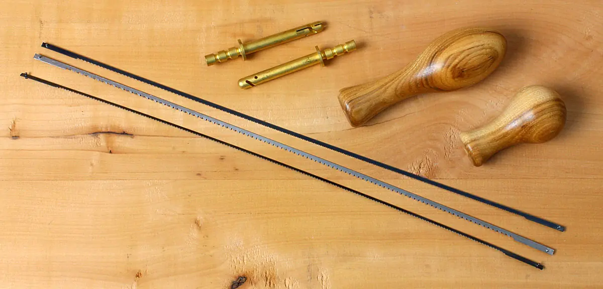 Set di costruzione sega da traforo consistente di 3 lame 305 mm - 2 attacchi per lama - 2 cornetti  GRAMERCY TOOLS