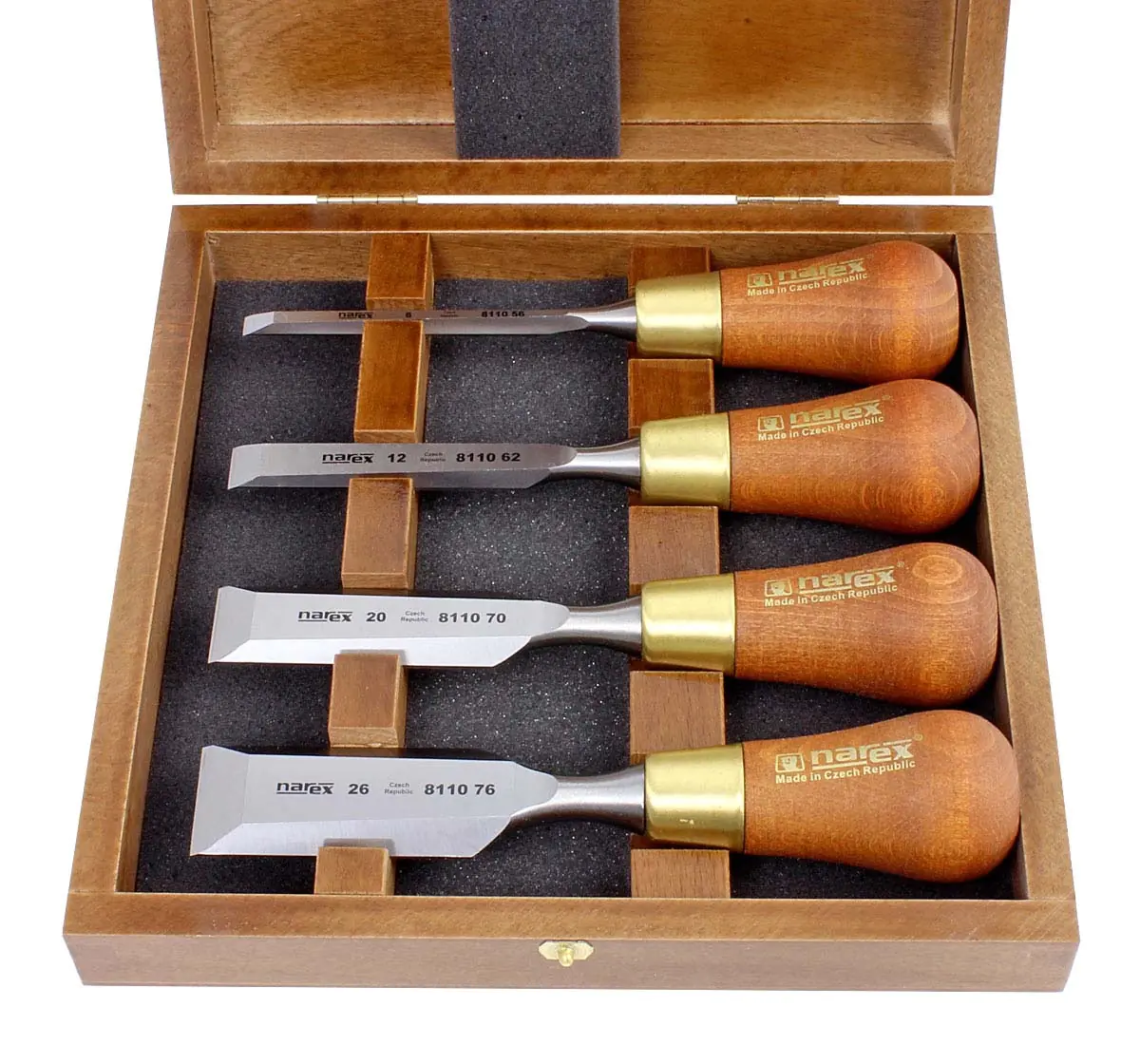Set da 4 scalpelli corti 6-12-20-26mm in scatola di legno WOOD LINE PLUS NAREX