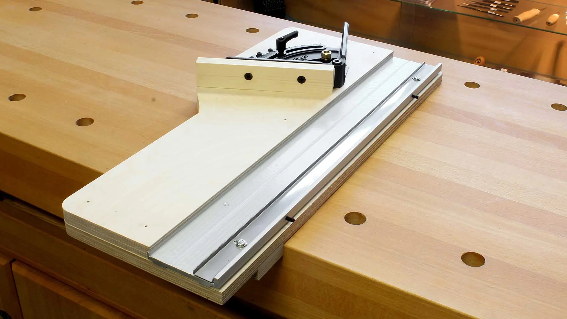 Shooting Board with Fence and Track for Left Handers VERITAS Shooting Board with Fence and Track for Left Handers VERITAS