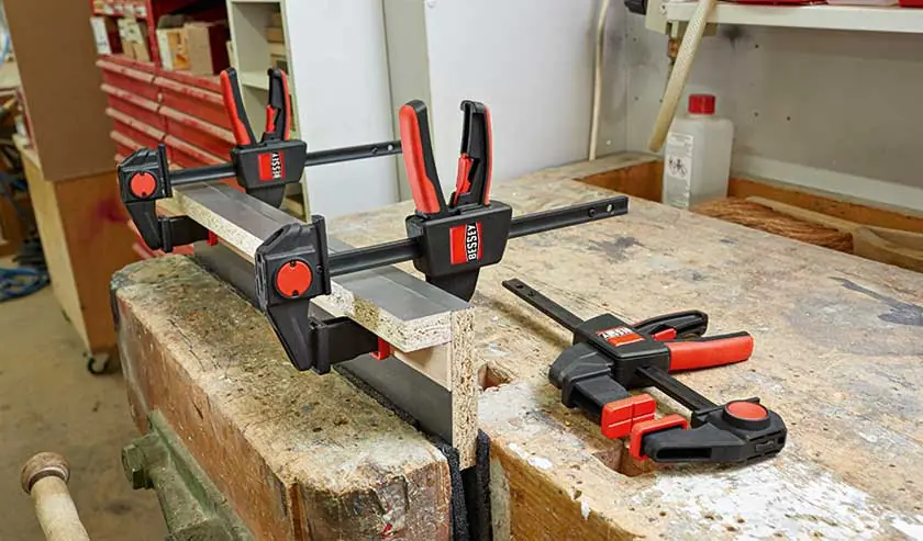2 x Morsetto da banco utilizzabile con una sola mano EZR 150/60 BESSEY 2 x Morsetto da banco utilizzabile con una sola mano EZR 150/60 BESSEY