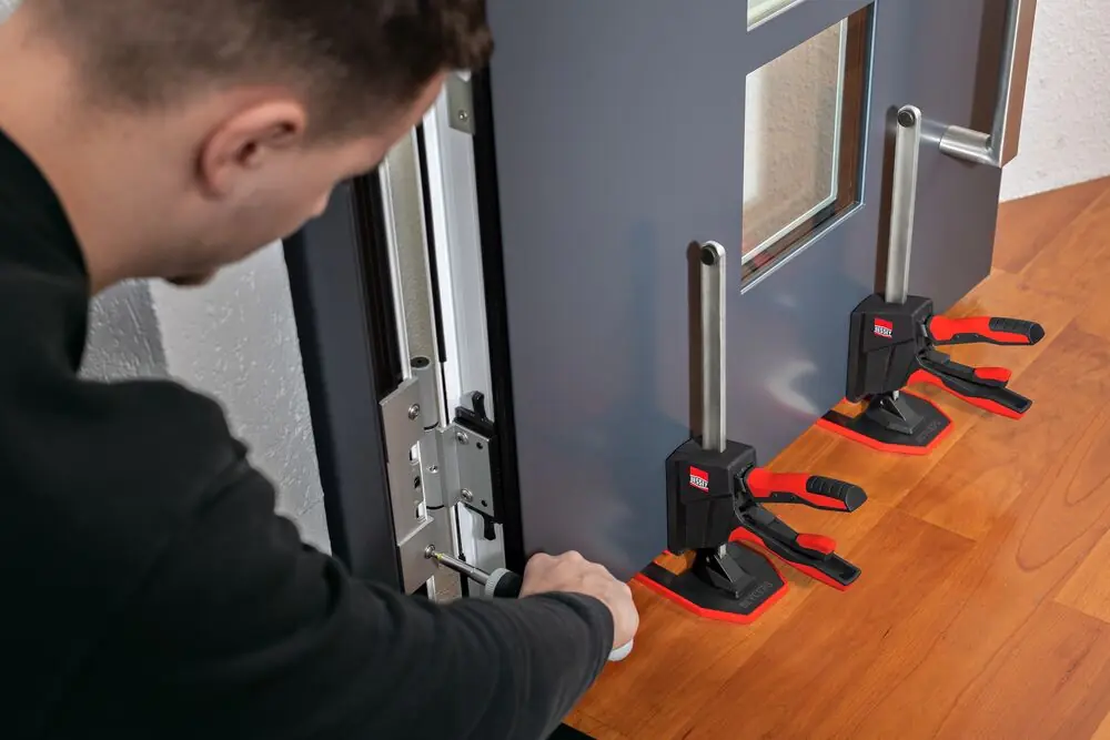 Utensile di montaggio a una mano BEYCEPS BESSEY