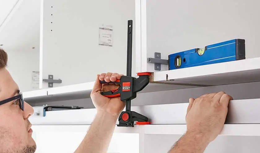 2 x Morsetto da banco utilizzabile con una sola mano EZR 150/60 BESSEY 2 x Morsetto da banco utilizzabile con una sola mano EZR 150/60 BESSEY