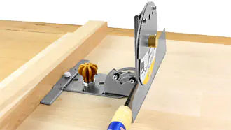 Per segare pezzi di legno larghi,