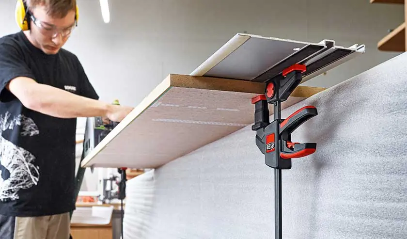 2 x Morsetto da banco utilizzabile con una sola mano EZR 150/60 BESSEY 2 x Morsetto da banco utilizzabile con una sola mano EZR 150/60 BESSEY