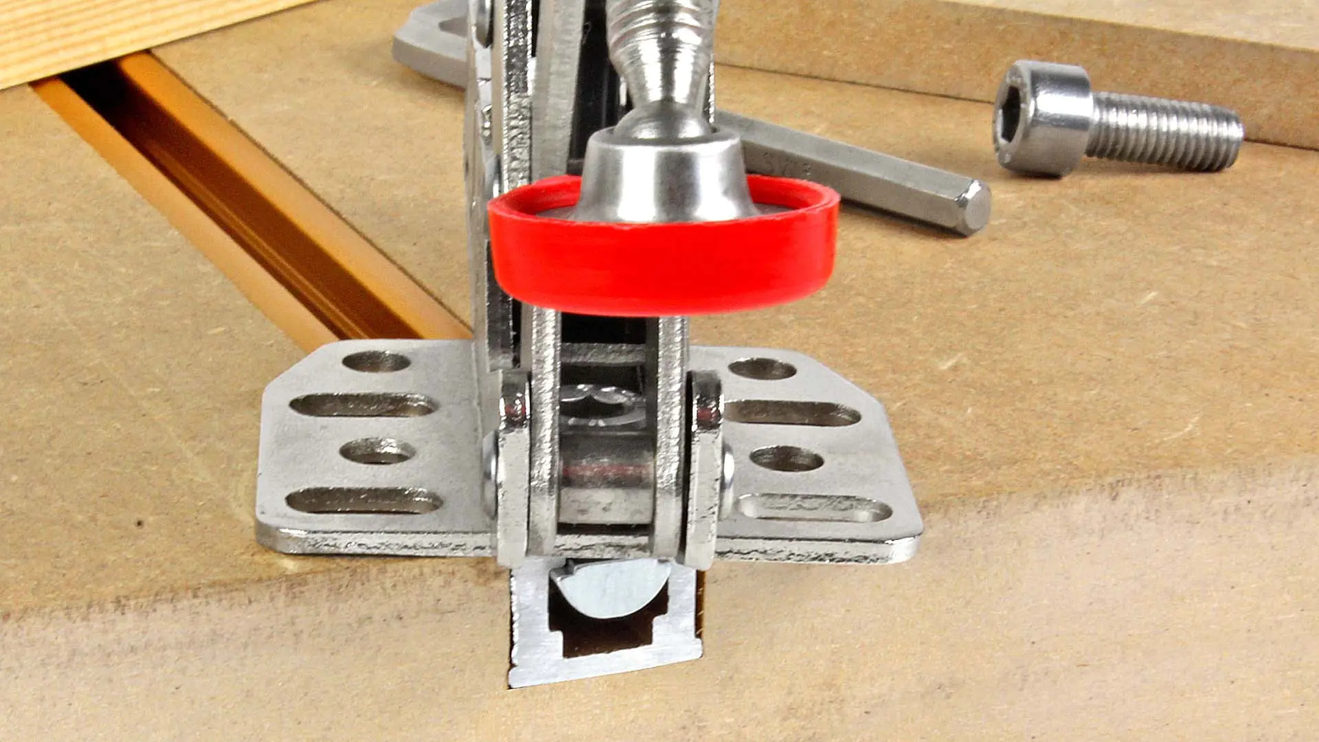 Set: Slide Nut with thread M8 - Socket Head Screw M8x10 - Socket Head Screw M8x20 Set: Slide Nut with thread M8 - Socket Head Screw M8x10 - Socket Head Screw M8x20