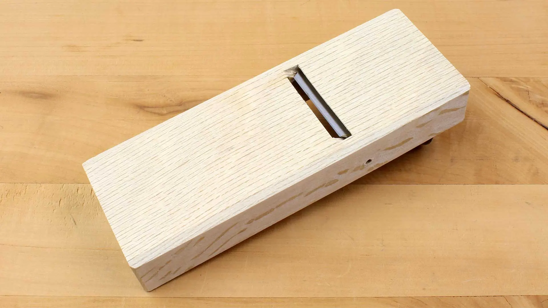 Hira Kanna - Pialla piccola da spianatura piccola con rompitruciolo lama 43 mm lunghezza 150mm Hira Kanna - Pialla piccola da spianatura piccola con rompitruciolo lama 43 mm lunghezza 150mm