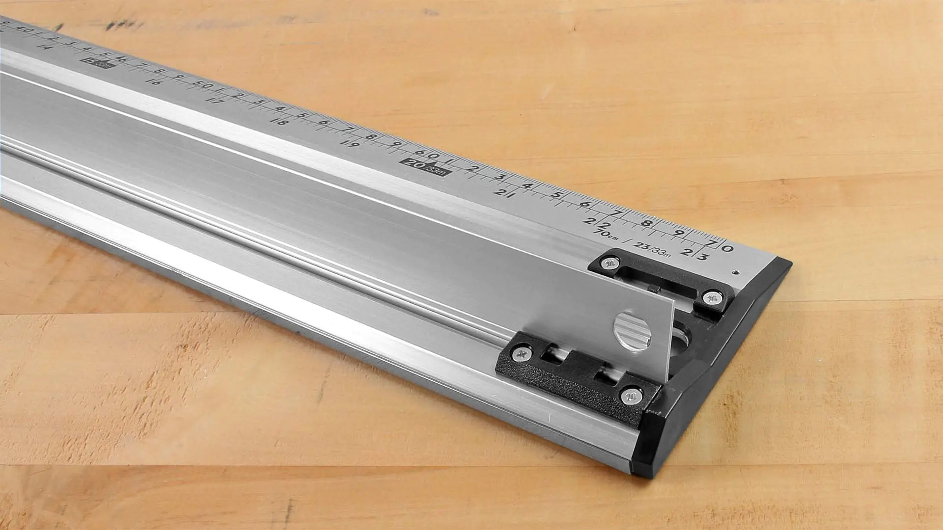 Aluminium Cutting Rule PROTECTwith Non-slip Pad with Steel Edge 70cm/shaku SHINWA Aluminium Cutting Rule PROTECTwith Non-slip Pad with Steel Edge 70cm/shaku SHINWA