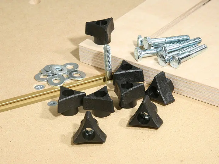INCRA Build-It Set di 8 pomoli con viti e rondelle