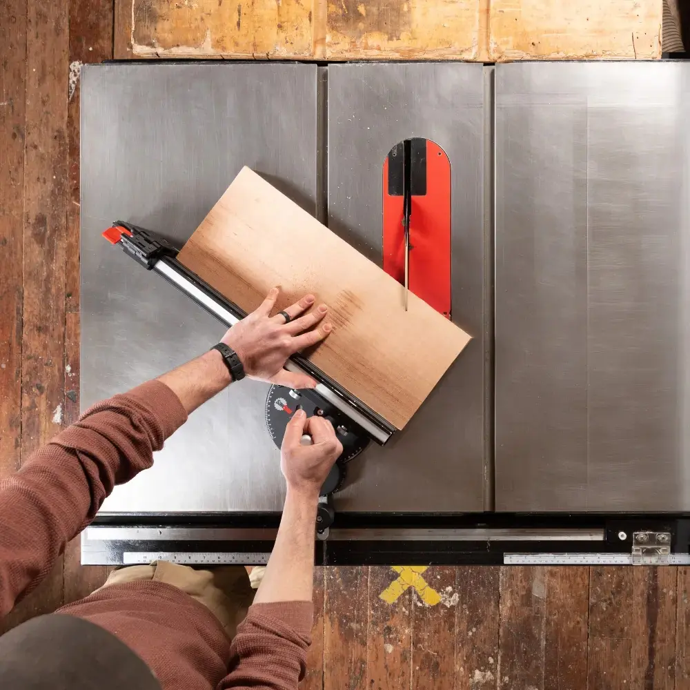 REVOLUTION squadra angolare con regolazione fine SawStop