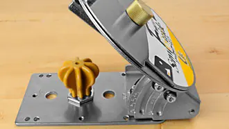 Impostazione 45° per tagli a smusso a sinistra