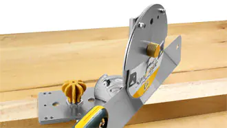 Impostazione 45° taglio a squadra con sega