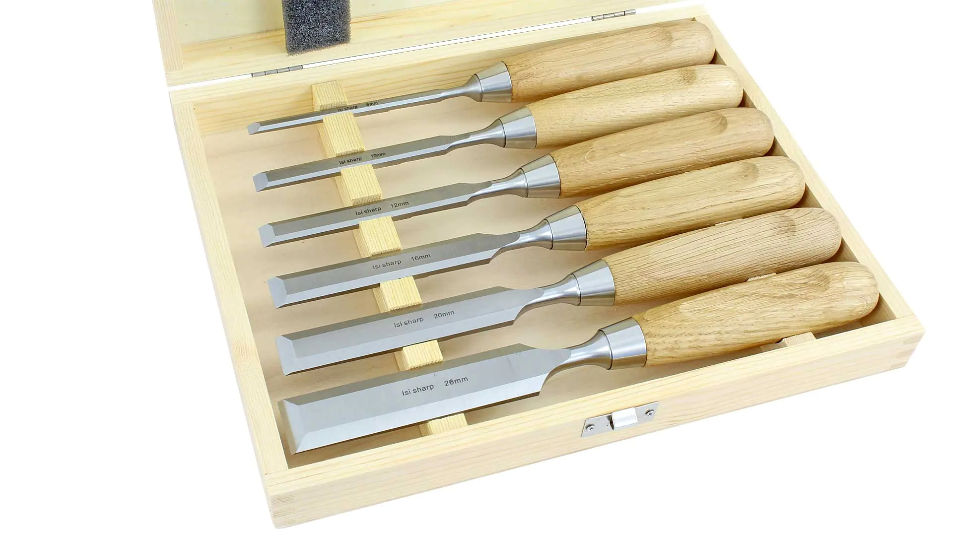 Set da 6 scalpelli 6-10-12-16-20-26mm in scatola di legno ISI SHARP Set da 6 scalpelli 6-10-12-16-20-26mm in scatola di legno ISI SHARP