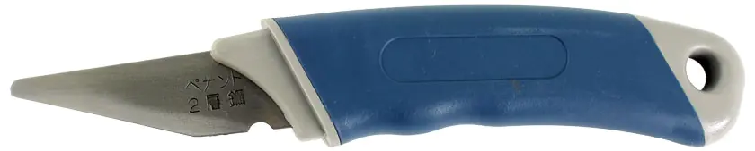 Coltello giapponese da intaglio e multiuso